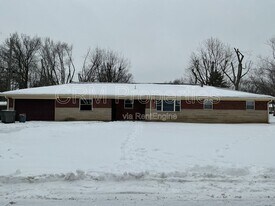7134 E 18th St in Indianapolis, IN - Building Photo