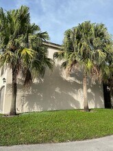 1731 Shoreside Cir in Wellington, FL - Foto de edificio - Building Photo