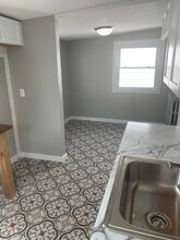516 N Broad St, Unit 2 in Mankato, MN - Building Photo - Building Photo