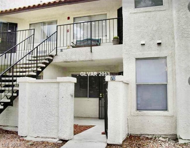 property at 3926 Bushnell Dr