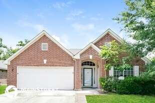 19318 Pinewood Bluff Ln in Humble, TX - Building Photo