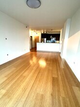 125 S Green St, Unit 910A in Chicago, IL - Building Photo - Building Photo