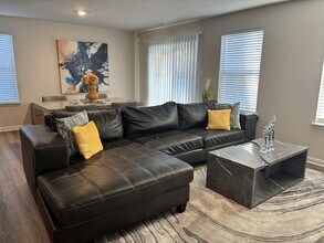 359 Forest Edge Ave in La Plata, MD - Building Photo - Building Photo