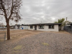 1825 E Whitton Ave in Phoenix, AZ - Building Photo - Building Photo