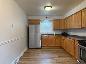 9013 S Kingston Ave in Chicago, IL - Building Photo - Building Photo