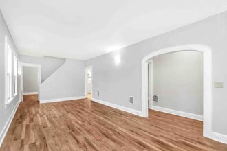 208 Rocton Ave in Bridgeport, CT - Building Photo - Building Photo