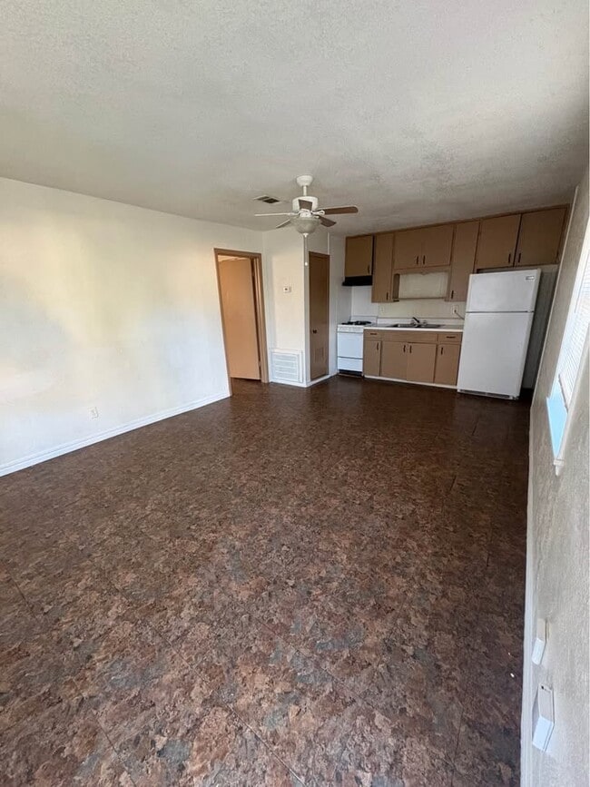 213 Gibson St in Copperas Cove, TX - Building Photo - Building Photo