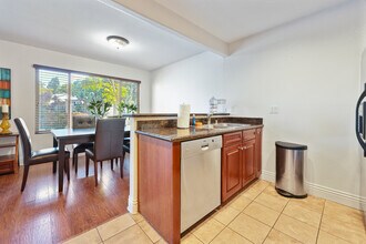 3167 Via Alicante, Unit 144 in La Jolla, CA - Building Photo - Building Photo