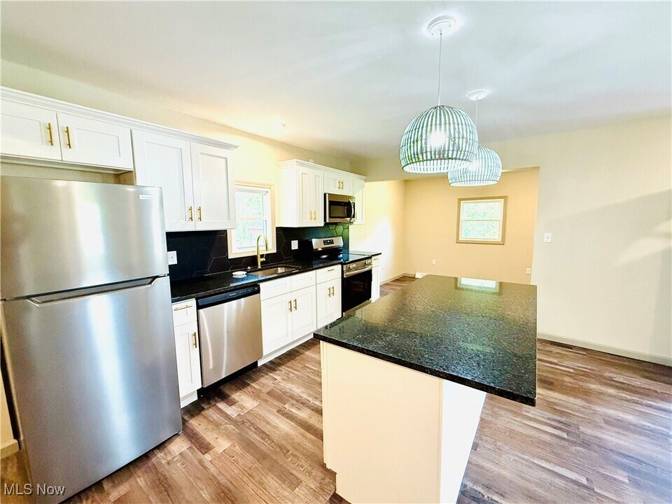 466 Efts Ln in Steubenville, OH - Building Photo