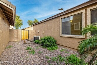 2854 S Peel Dr in Gilbert, AZ - Building Photo - Building Photo