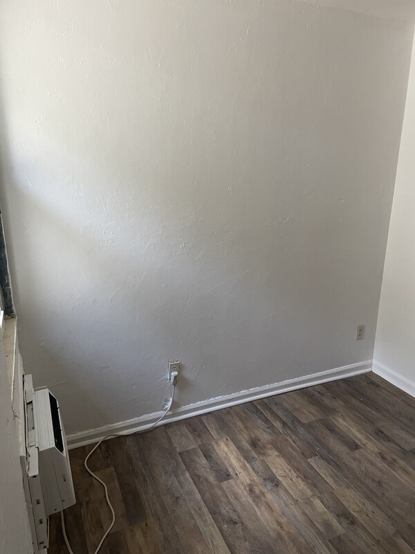 property at 101 Glenview Dr