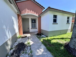 21405 Ingraham Ave Rd in Cutler Bay, FL - Building Photo - Building Photo