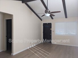 1028 Illinois St in Fairfield, CA - Building Photo