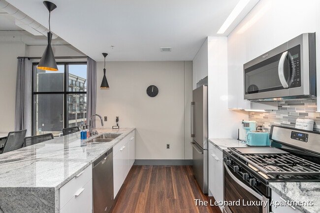 Leonard Luxury Apartments