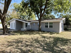 5301 Mansel Ln in Fort Worth, TX - Building Photo - Building Photo