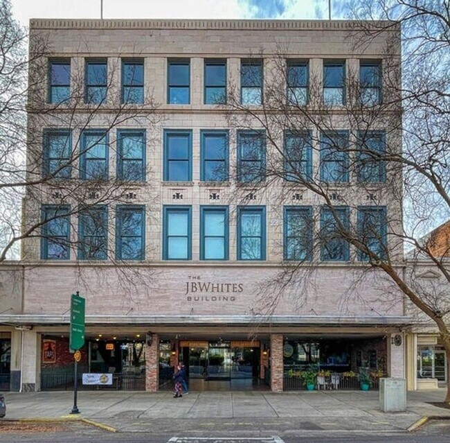 property at 936 Broad St