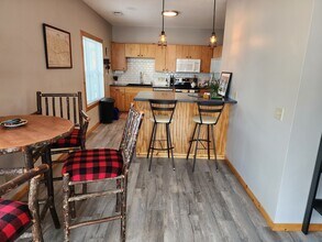 1309 8th St SE in Minneapolis, MN - Foto de edificio - Building Photo