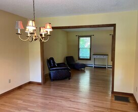 23 Taylor Rd in New Milford, CT - Building Photo - Building Photo