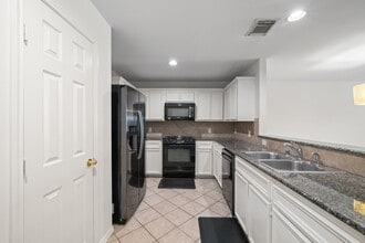 1719 Redwing Pines Dr in Houston, TX - Building Photo - Building Photo