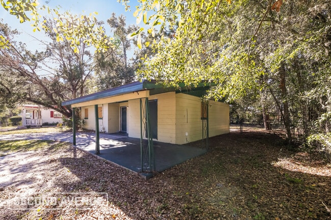 property at 9816 Norfolk Blvd