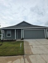 627 Montclair Ave in Princeton, TX - Building Photo