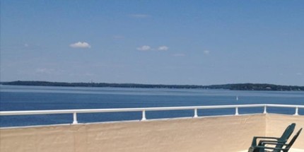 The Lake House in Madison, WI - Foto de edificio - Building Photo