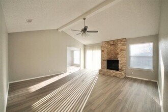 12010 Ladrido Ln in Austin, TX - Building Photo - Building Photo