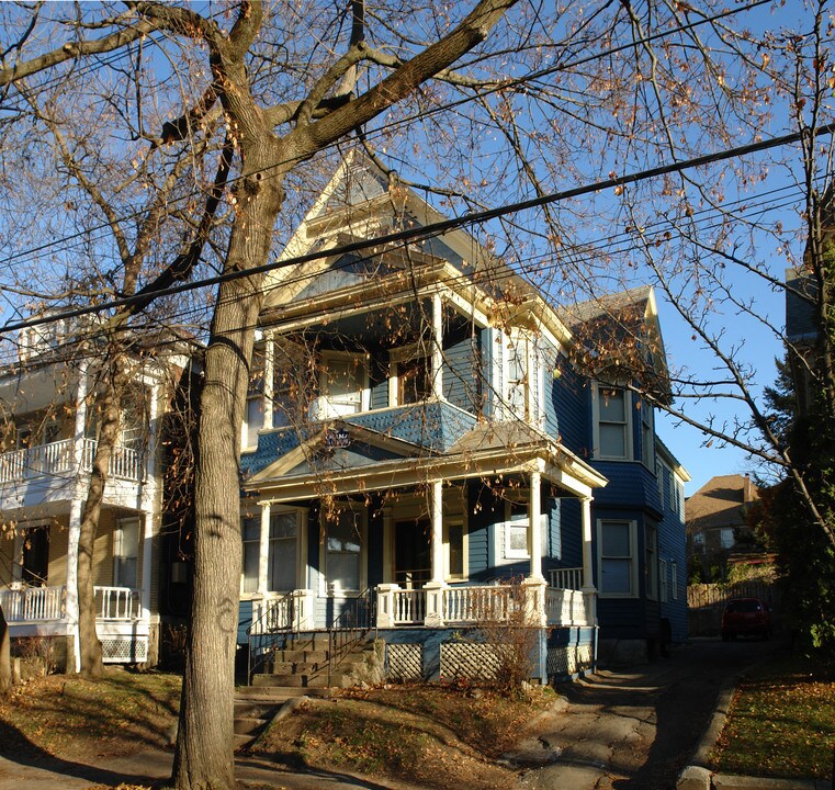 1044 University Pl in Schenectady, NY - Foto de edificio