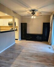 7030 Park Ln Ct in Woodridge, IL - Building Photo - Building Photo