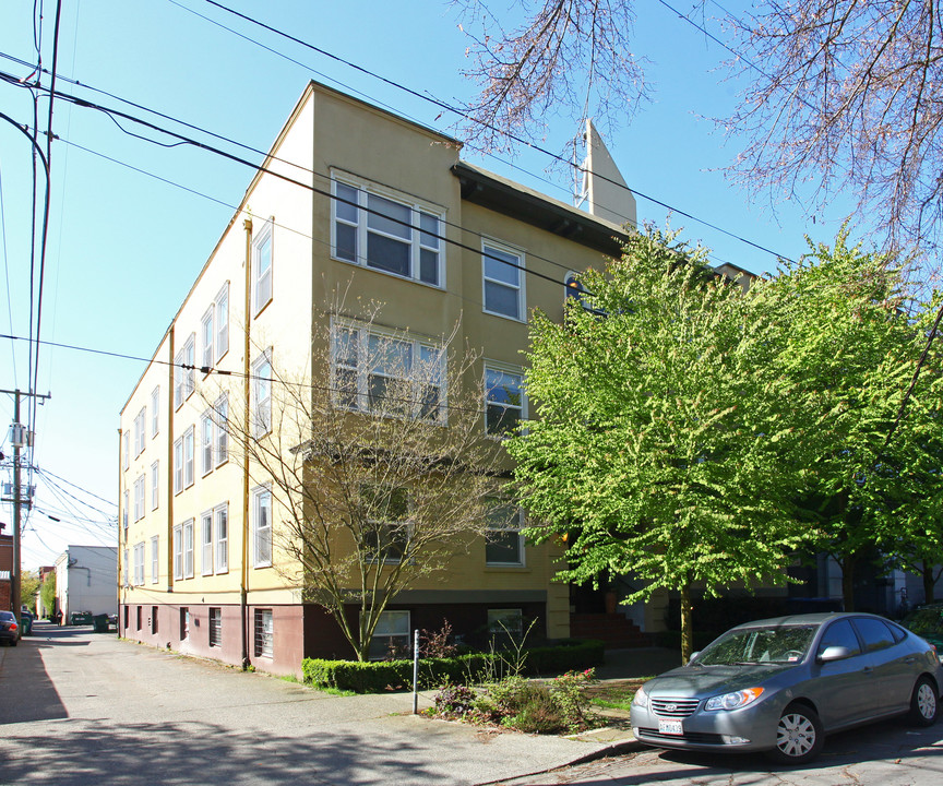 Roxbury Apartments in Seattle, WA - Foto de edificio