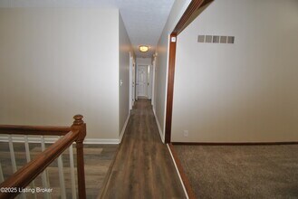 12401 Ledges Dr in Louisville, KY - Building Photo - Building Photo
