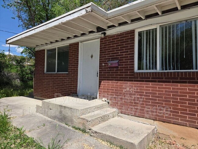 property at 724 30th St