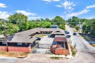 Glover Street Apartment Homes in Houston, TX - Building Photo - Primary Photo