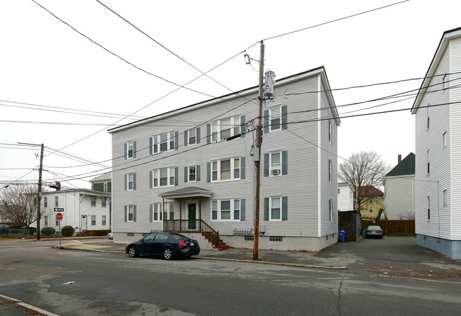 107 Nelson St in New Bedford, MA - Building Photo - Building Photo