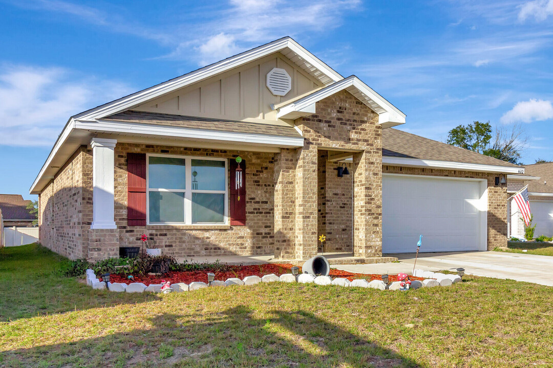 4632 Honor Guard Wy in Crestview, FL - Building Photo