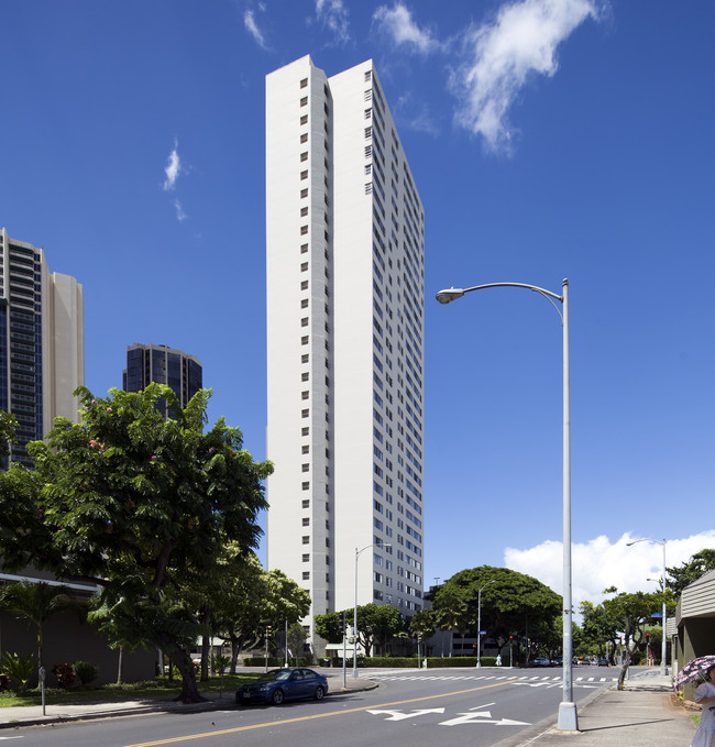 Kukui Tower in Honolulu, HI - Foto de edificio - Building Photo