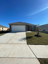 279 Rolling Hls in New Braunfels, TX - Building Photo - Building Photo