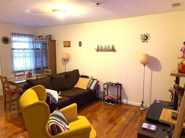 524 4th St in Union City, NJ - Foto de edificio - Building Photo