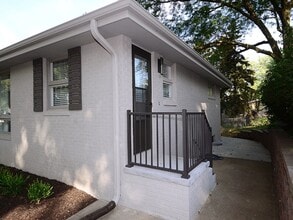 3334 S 82nd St in Omaha, NE - Building Photo - Building Photo