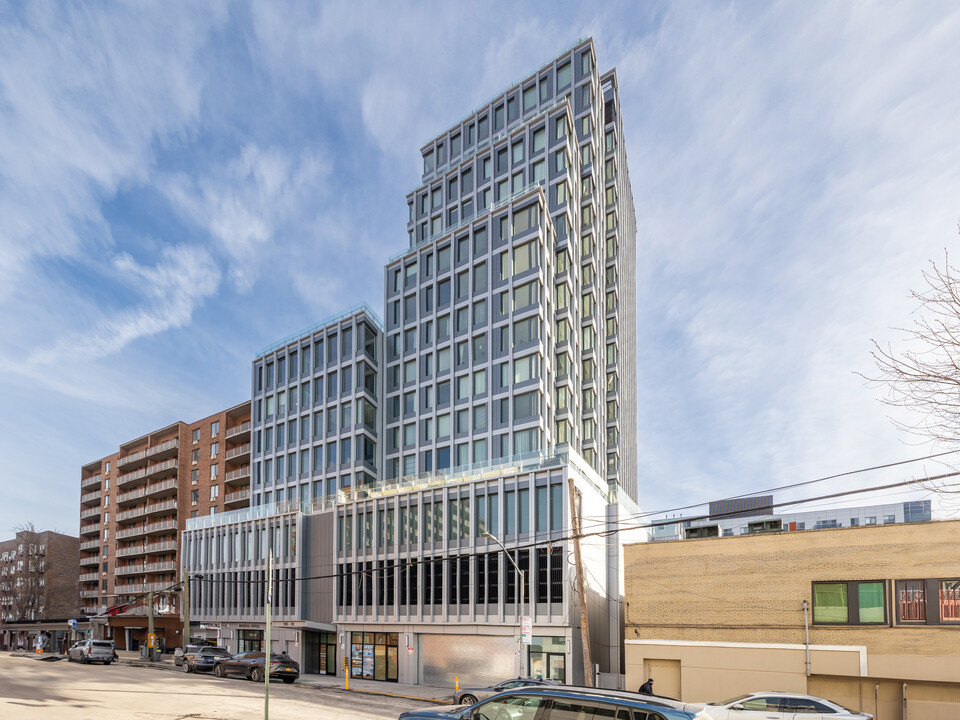 NuSun Tower in Flushing, NY - Building Photo