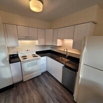 106 Braden Ct, Unit Apt 106 in West View, PA - Building Photo