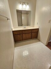 5025 Valley Crest Dr in Concord, CA - Building Photo - Building Photo