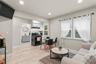 610 E Fairview Blvd, Unit 610 in Inglewood, CA - Foto de edificio - Building Photo