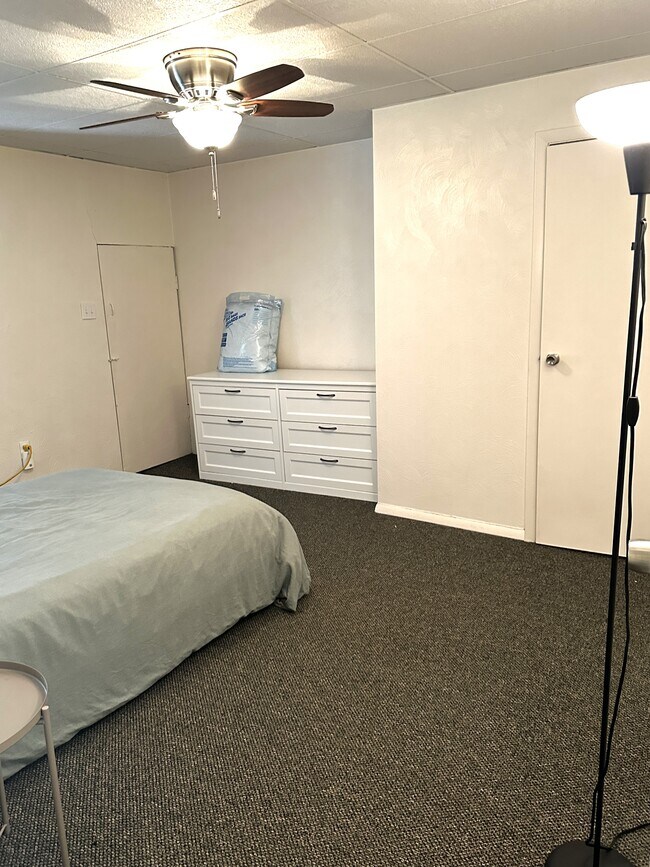 323 38th St, Unit 2 in Pittsburgh, PA - Building Photo - Building Photo