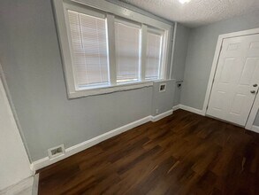 2037 W 13th St in Jacksonville, FL - Building Photo - Building Photo