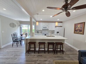 818 Windsor Dr in Sarasota, FL - Building Photo - Building Photo