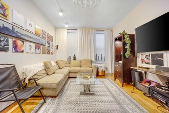 2735 N Magnolia Ave in Chicago, IL - Building Photo - Building Photo