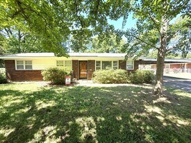 908 Greg Dr in Montgomery, AL - Building Photo