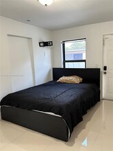 2467 NW 95th Terrace in Miami, FL - Building Photo - Building Photo