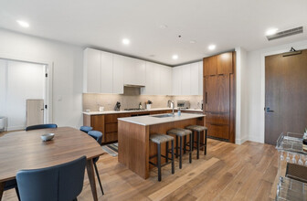 566 Columbus Ave, Unit 609 in Boston, MA - Building Photo - Building Photo